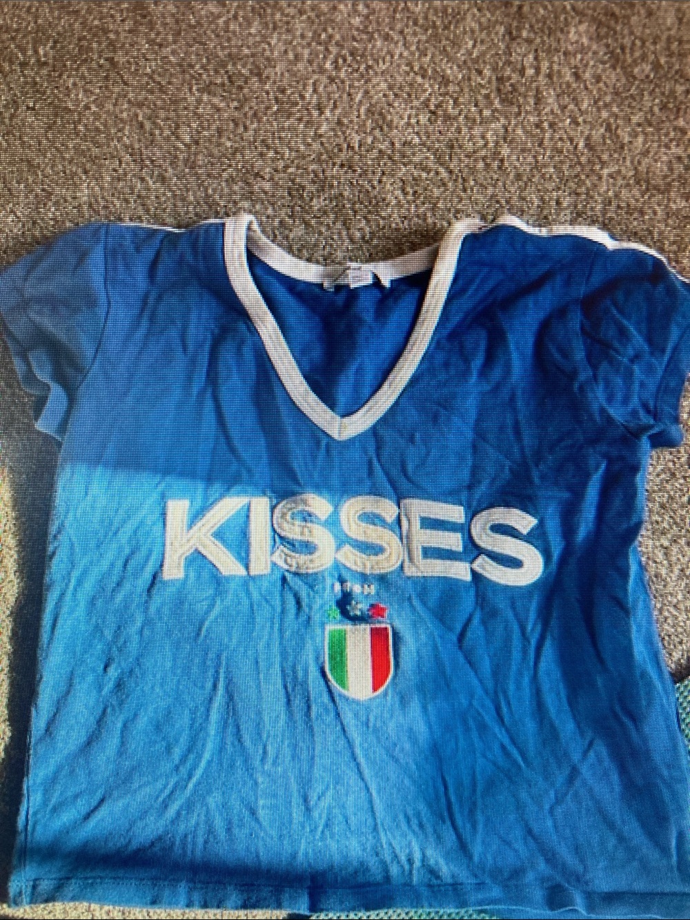 Kids Blue 'KISSES' V-Neck Graphic Tee